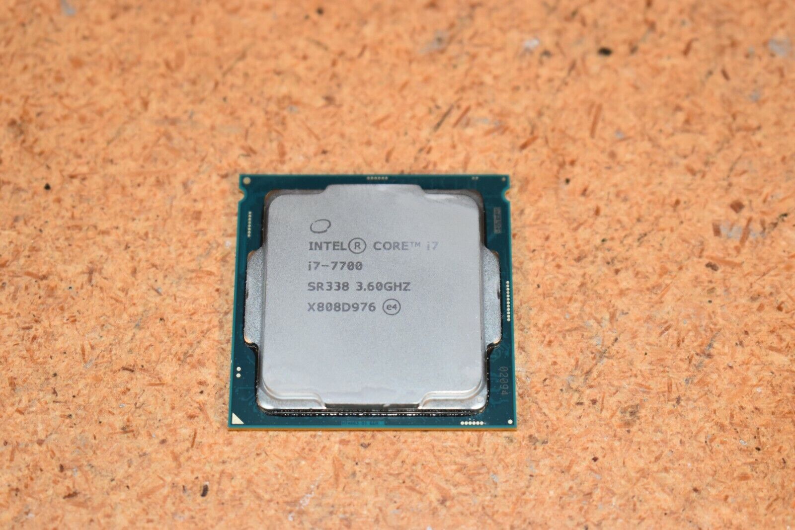 Intel Core I7-7700 Quad-core 3.6GHz 8MB LGA 1151 CPU Desktop Processor SR338 Intel Core I7-7700 Quad-core 3.6GHz 8MB LGA 1151 CPU Desktop Processor SR338