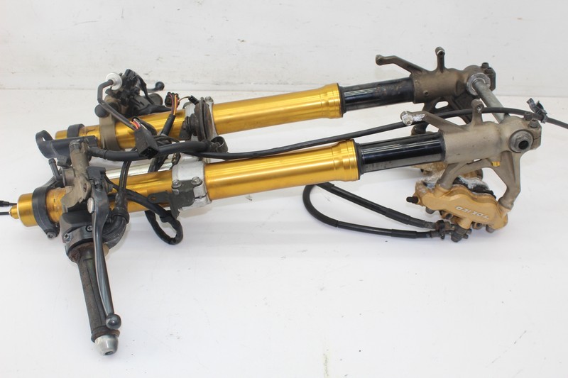 04-05 ZX10R FRONT END FORKS FORK TRIPLE TREE CLAMP TOP