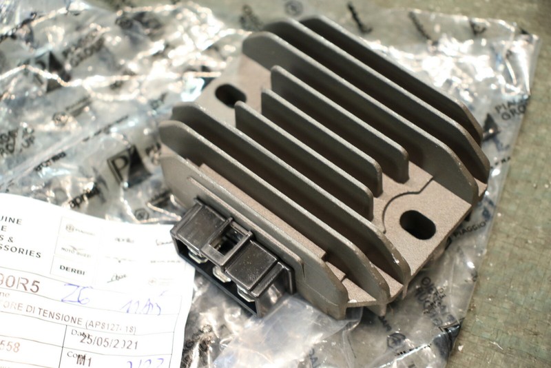 Vespa Primavera 125 Gleichrichter 58090r5 Mojito Sportcity (N22) Sr 50 Scarabeo