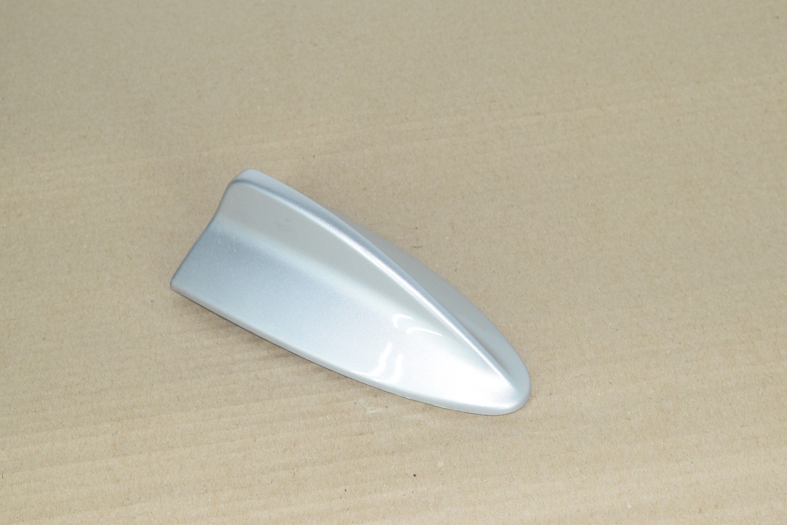 BMW E90 E92 REAR ROOF EXTERIOR GPS RADIO SIGNAL ANTENNA