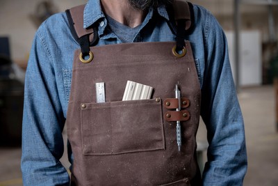 Samsung - T7 Shield 2TB External USB 3.2 Gen 2 Rugged SSD IP65 Water Resistan...