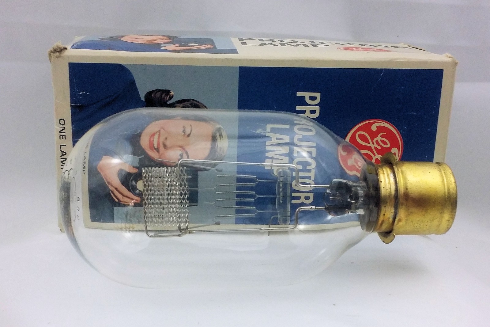 General Electric GE DRB Projector Lamp Bulb 115V - 120V 1000W  New Old Stock