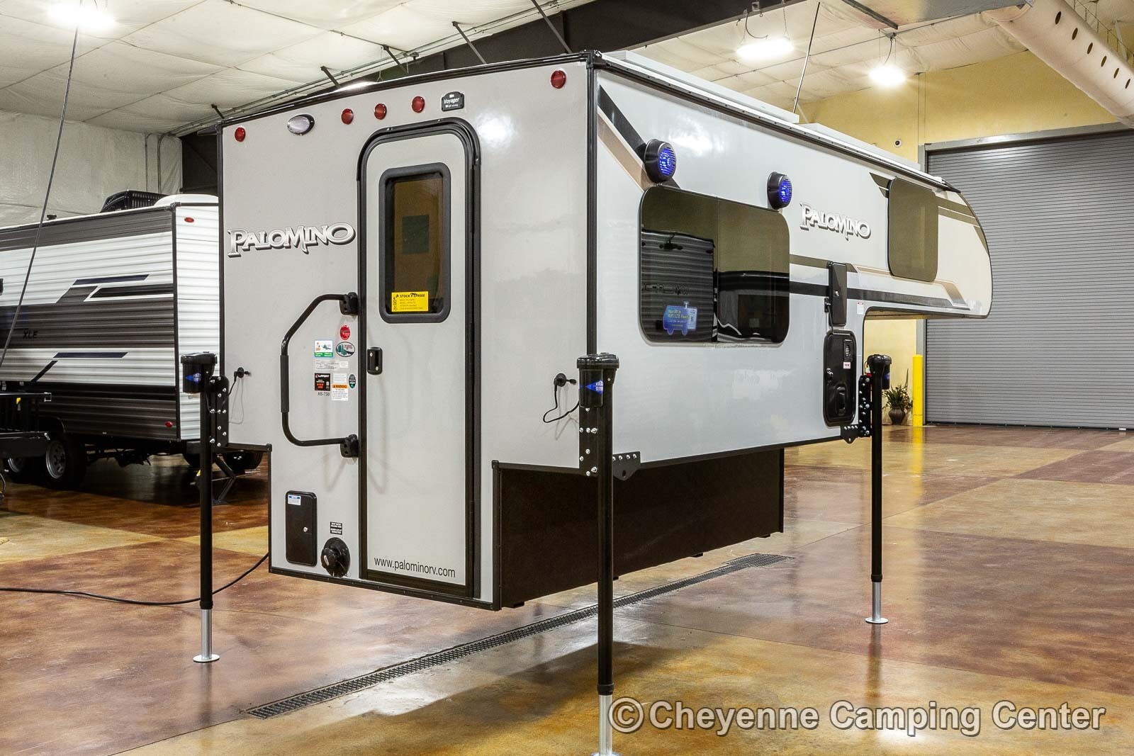 New 2024 Palomino Backpack Hs750 Pickup Truck Camper With Toilet And