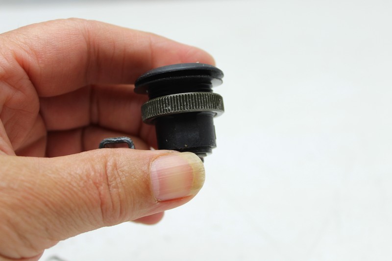 1988-1990 KAWASAKI NINJA ZX10 ZX1000 TOOL BOX LOCK ASSY W