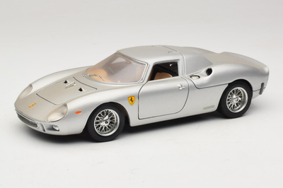 Ferrari 250 Le Mans Silver 1:18 Bburago | 3033-S1