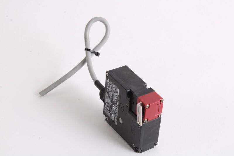 Omron D4nl-2hfg-b Guard Lock Safety-door Switch