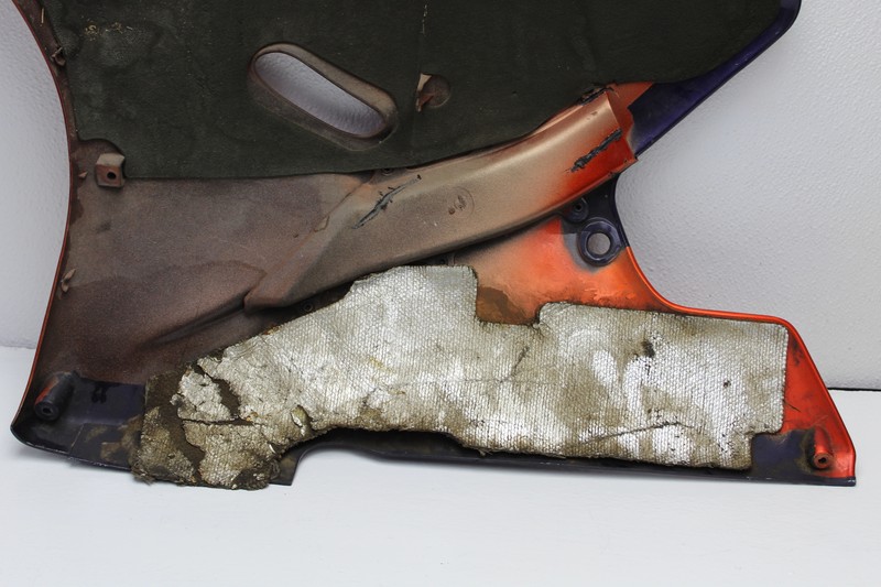 1994 KAWASAKI NINJA ZX11 ZX1100 RIGHT SIDE COVER FAIRING COWL