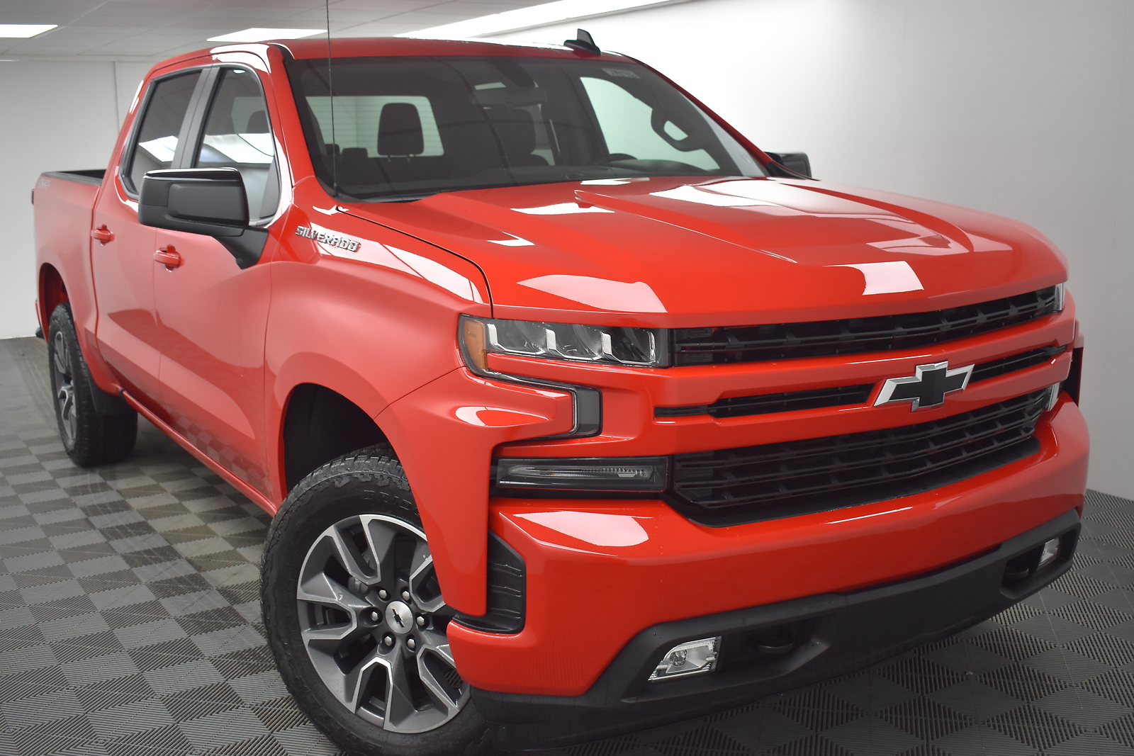 2021 Chevrolet Silverado Rst Crew Cab 4x4 Red Hot Ext - New Chevrolet