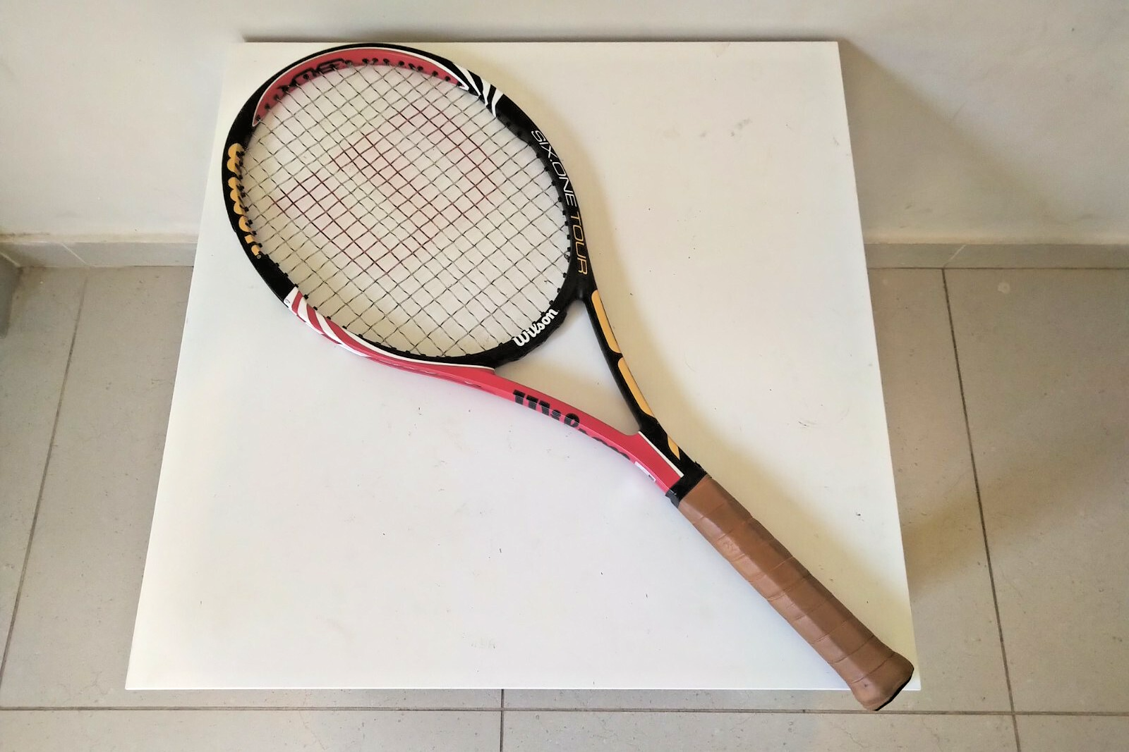 Wilson Six.One Tour BLX 90 4 1/4 16x19 Roger Federer 339 gr