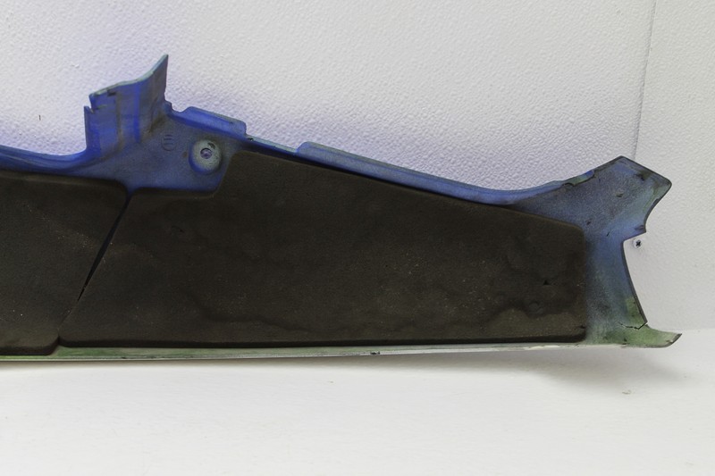 1991 KAWASAKI NINJA ZX7 ZX750 RIGHT SIDE COVER FRAME PANEL