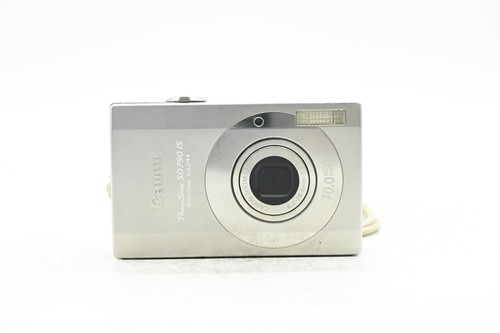 Canon PowerShot SD790 IS 10MP Digital Elph Digital w/3x Zoom