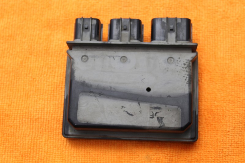 2006-2007 Kawasaki Ninja ZX10R Fuel Pump Main Relay Assembly