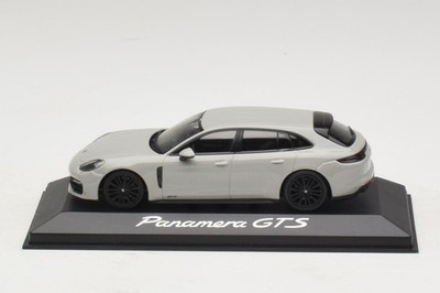 Porsche Panamera GTS 971 Chalk Grey Minichamps 1:43 | WAP0207640J