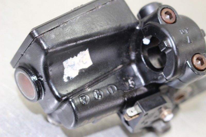 1998 Kawasaki Ninja ZX11 Zx 11 Front Brake Master Cylinder W