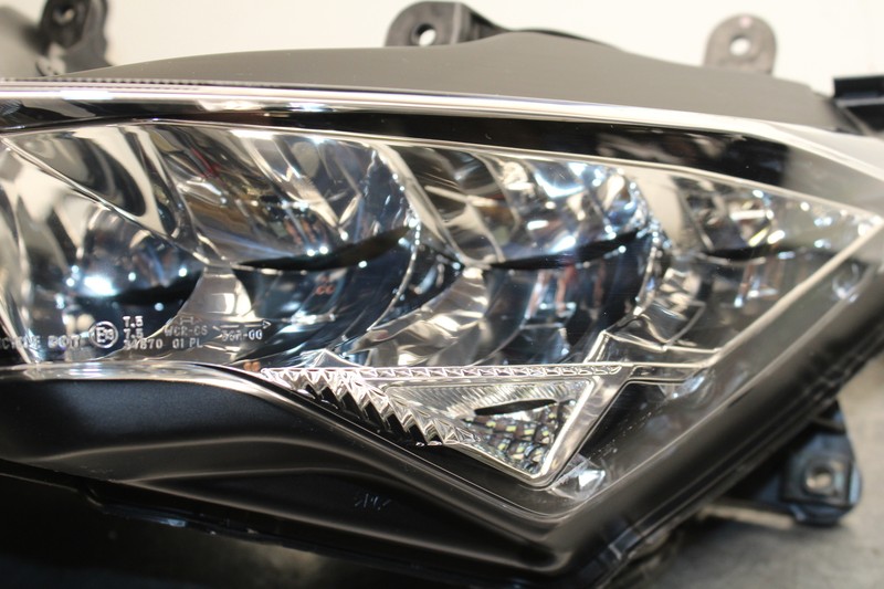 19-23 KAWASAKI NINJA ZX6R FRONT HEADLIGHT HEAD LIGHT LAMP
