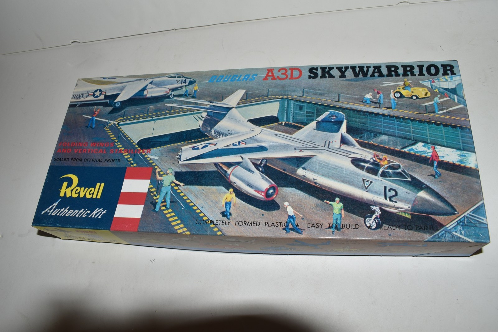 Revell 1:83 Douglas A3D Skywarrior Aircraft Model Kit H-241:98  (JBV82)
