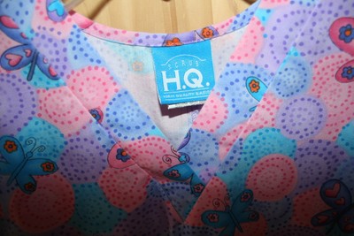 Scrub H.Q.  SCRUB TOP  size XS  PRETTY Bright & Colorful   Butterflies   LOT6848