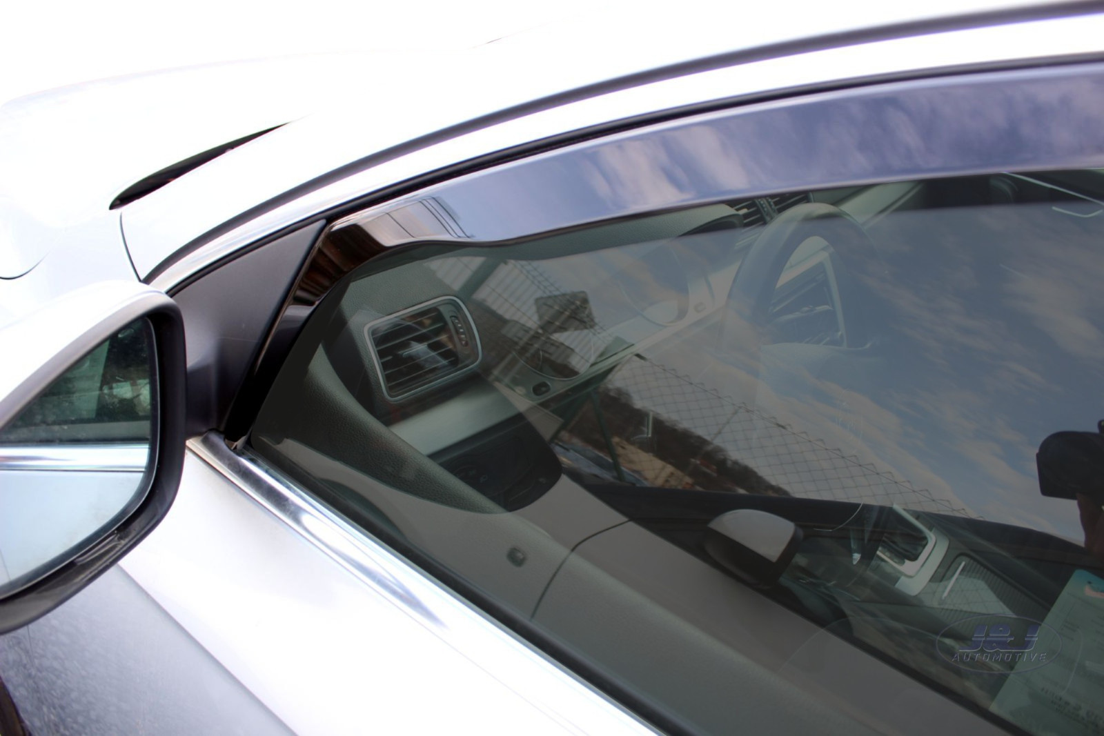 Deflettori HEKO Per Volkswagen Passat B6 2005-2011 – 2 Pezzi Anteriori, In Acrilico Fumé, Montaggio Senza Fori