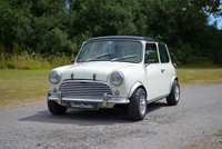 1971 Austin Mini 1000 Restomod Upgraded Engine Straight-Cut Gearbox Solid Car