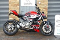 23 Ducati Streetfighter V2 2823 miles only!!!