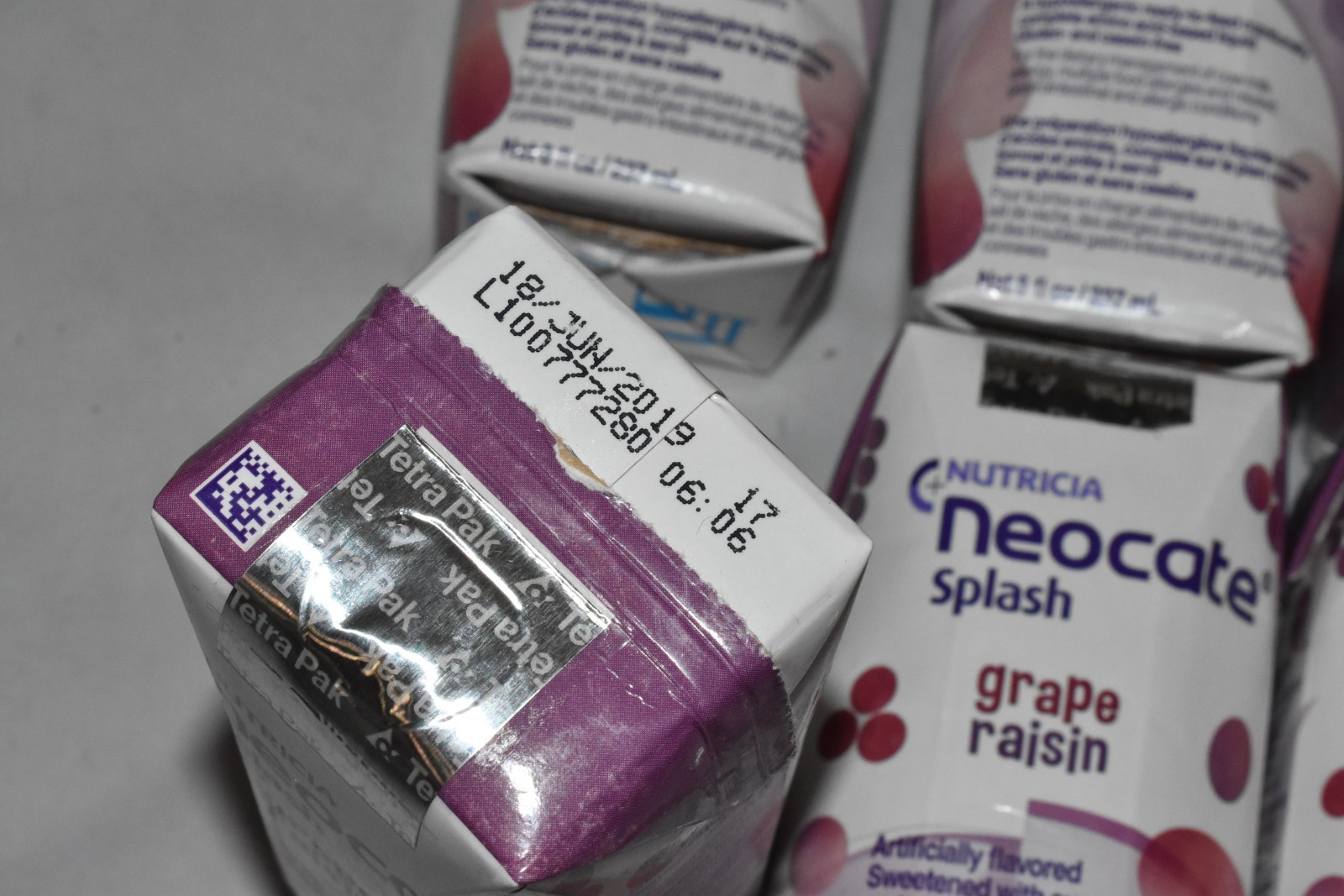 8 Neocate Splash Grape Raisin Juice Boxes hypoallergenic drink FREE PRIORITY