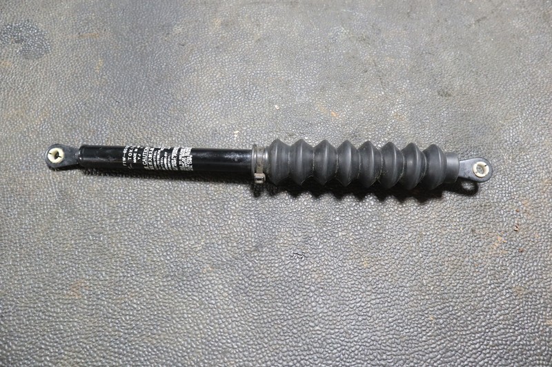 帽子 soonerorlater Z21-28619-003 Truck Bumper End with Fog Lamp Hole, RH