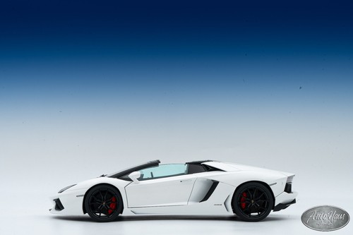 1/18 Autoart lamborghini Aventador Roadster White 🤝ALSO