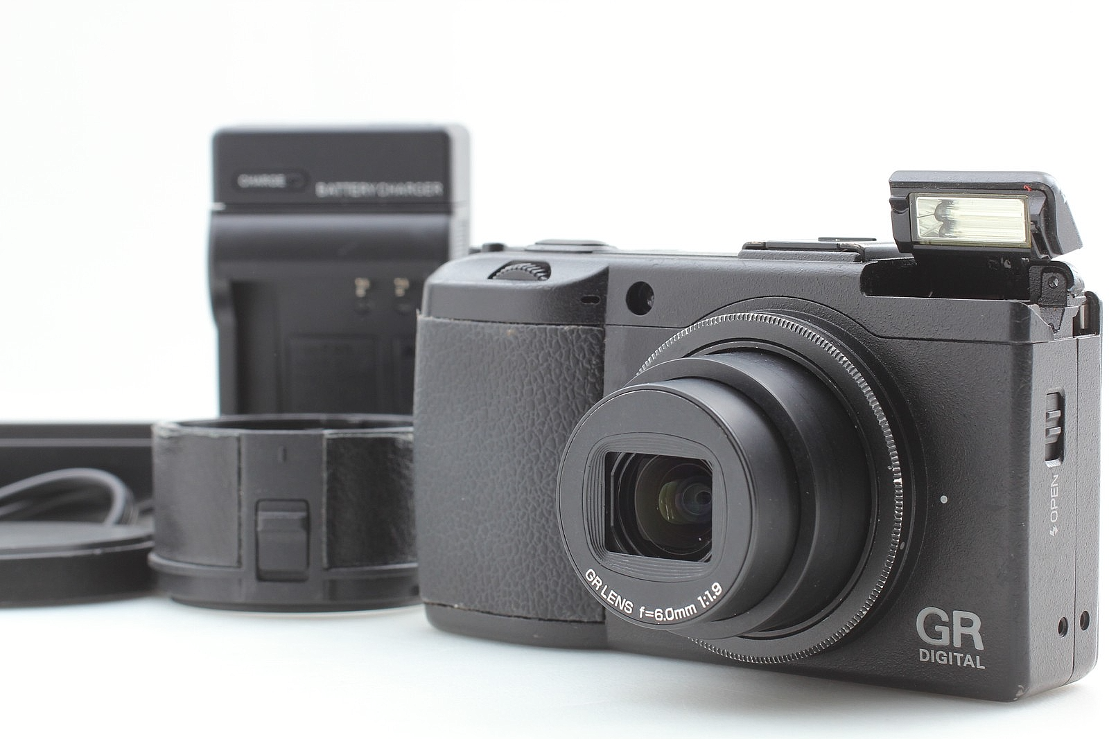 RICOH GR DIGITAL Ⅲ Amazon.com : Ricoh GR IIIx HDF Digital Camera (01283) Bundle