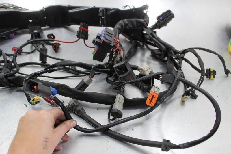 08 Harley Davidson Electra Glide Ultra Classic Flhtcui Main Engine