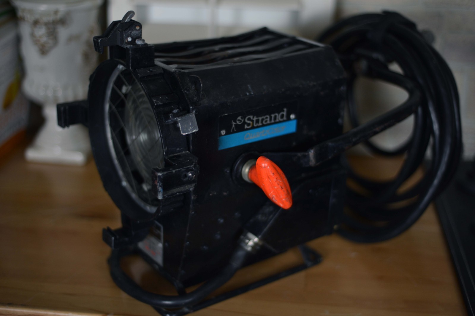 Strand 575 HMI Par with Ballast & Cable