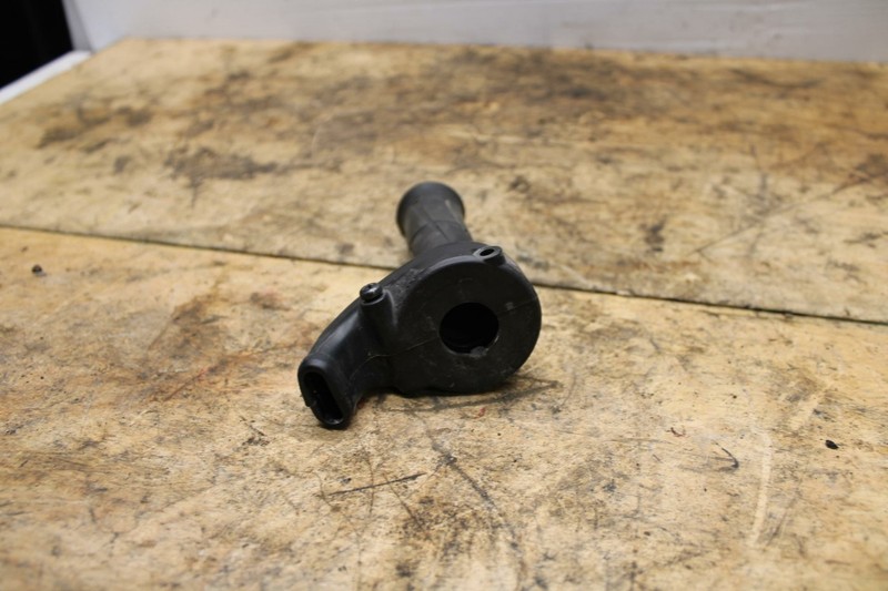 カカ　jumbotatlin lether 13-18 KAWASAKI NINJA ZX6R THROTTLE CABLE LINE HOUSING GUIDE