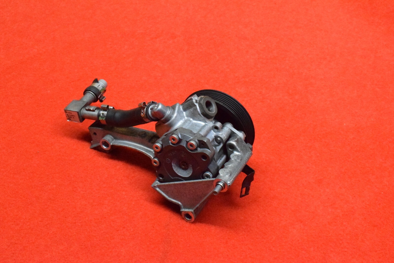 BMW E90 E92 M3 S65 Engine Power Steering Pump Actuator Pulley Unit OEM