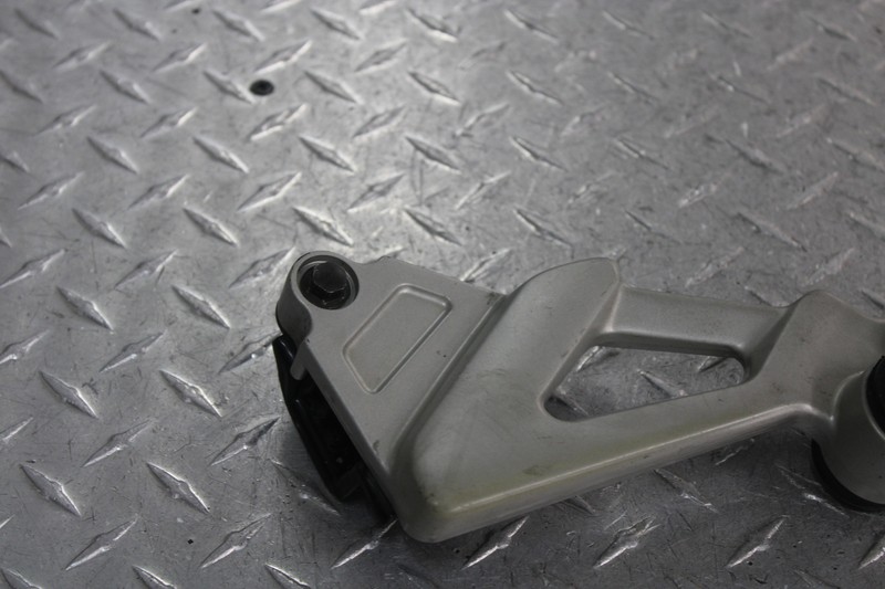 1993 KAWASAKI NINJA ZX11 ZX1100D LEFT REAR BACK PASSENGER PEG