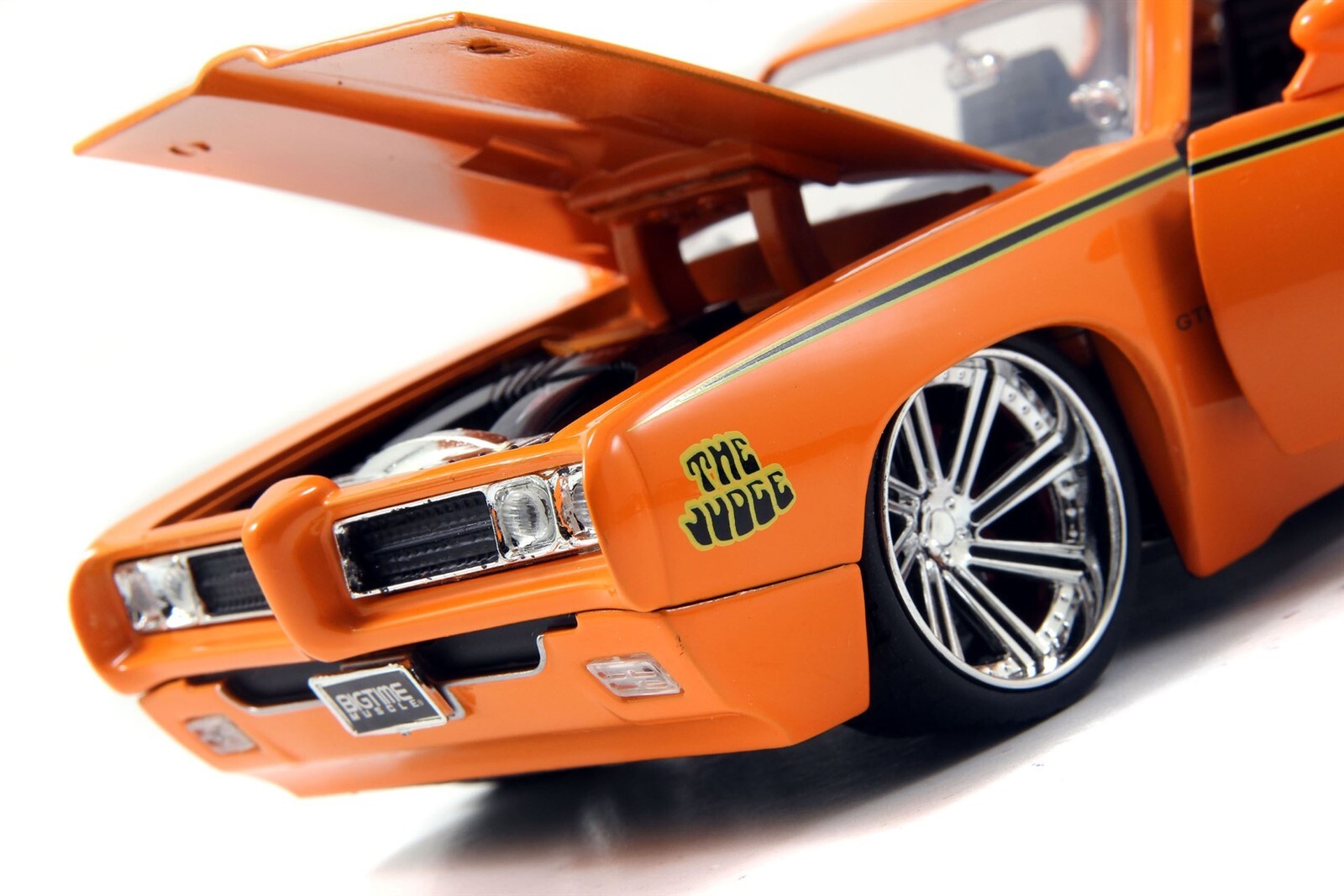 Jada 1:24 Bigtime Muscle 1969 Pontiac GTO Judge Diecast