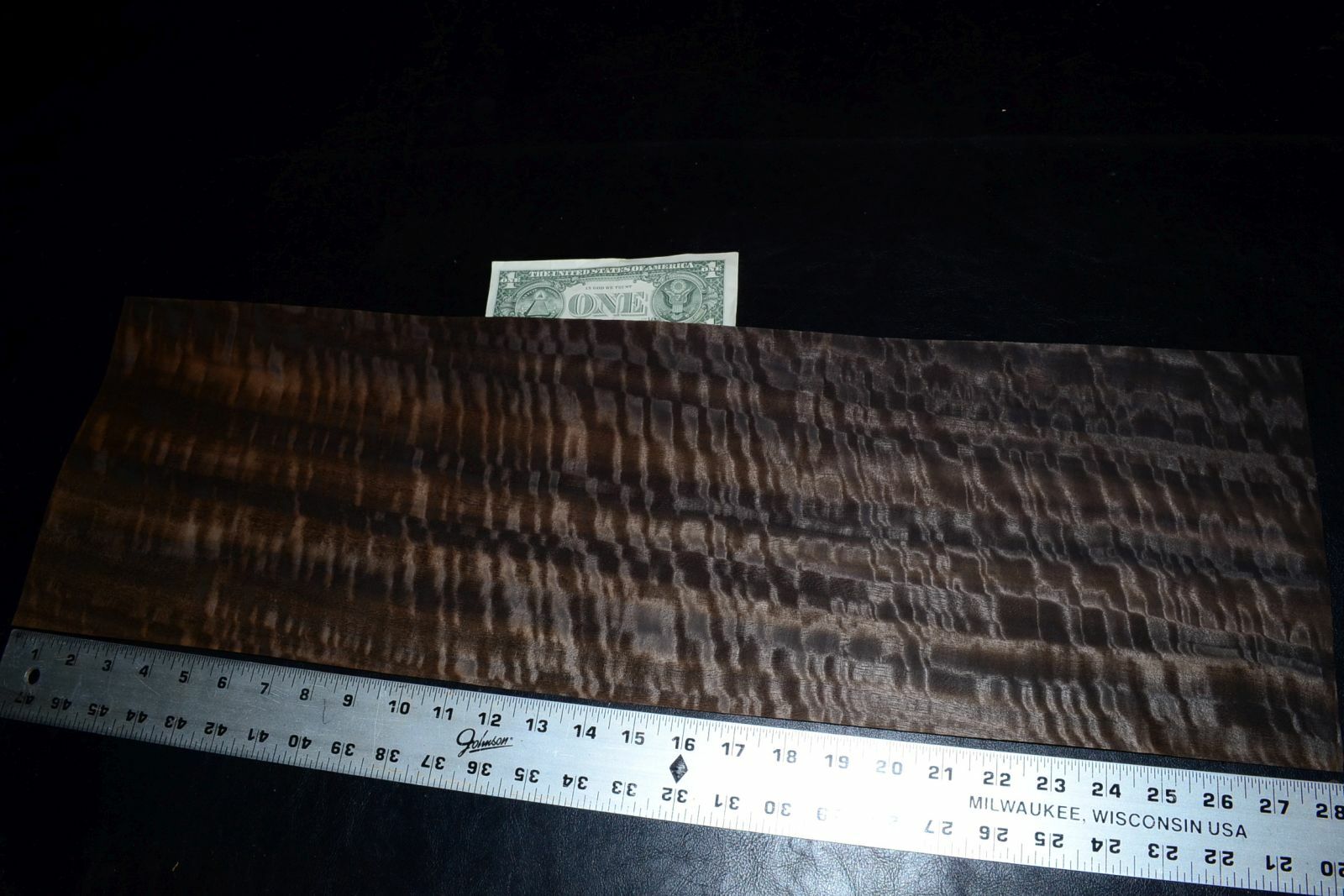 Fumed Eucalyptus Raw Wood Veneer 8.5 x 28 inches            F8636-33