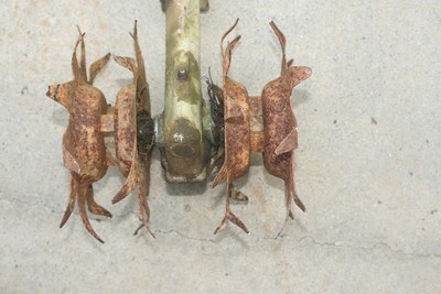 MANTIS TILLER CULTIVATOR TRANSMISSION AND DOES ROTATE  ENGINE WAS NOT ON UNIT