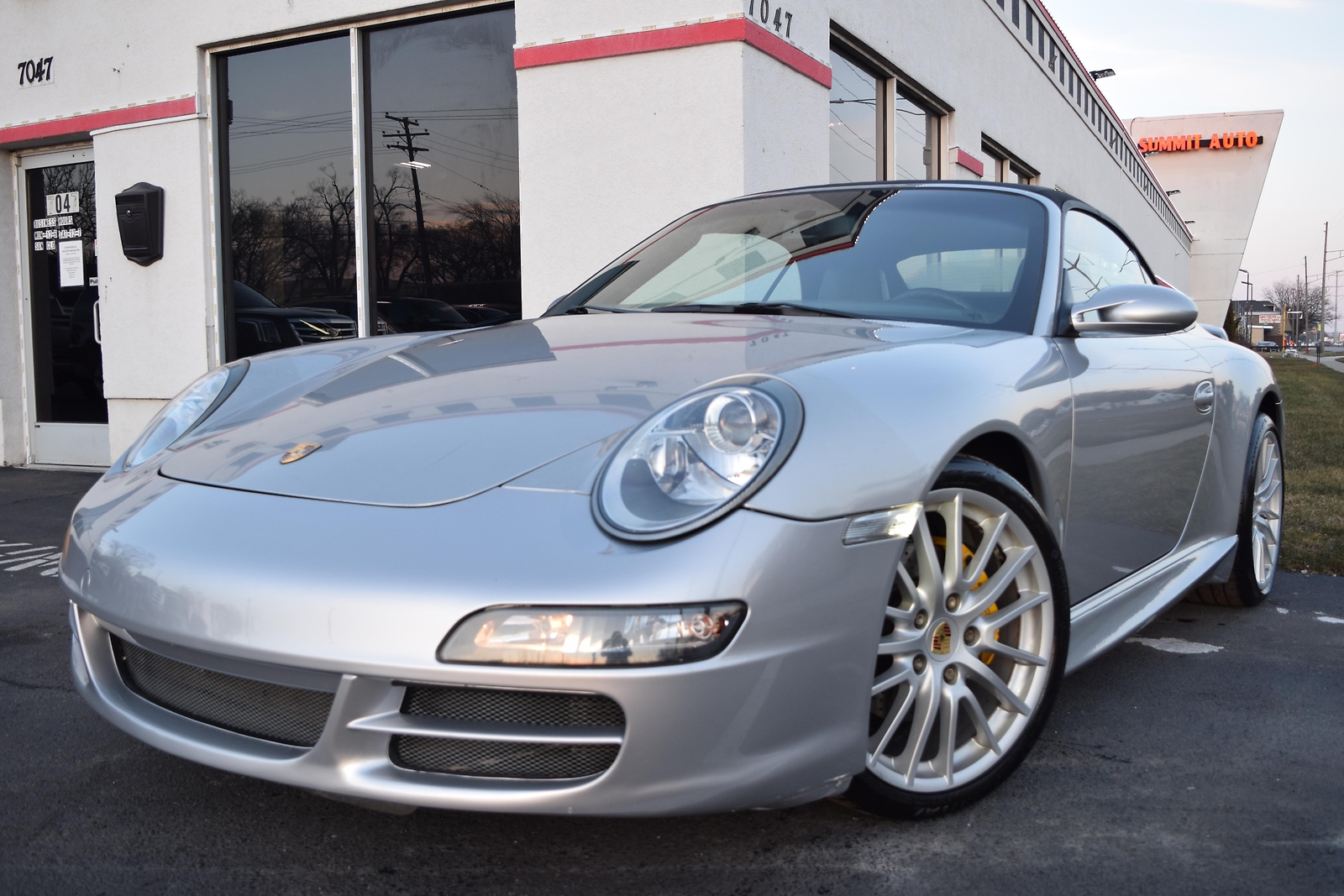 2005 Porsche 911 Carrera 2DR 3.6L SPORT LOW MILES CLEAR TITLE 37226 Miles SILVER