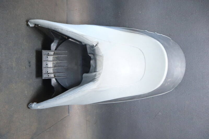 2009 YAMAHA WAVERUNNER FX CRUISER FY1800A HO SEAT SADDLE F1W 2009 YAMAHA WAVERUNNER FX CRUISER FY1800A HO SEAT SADDLE F1W