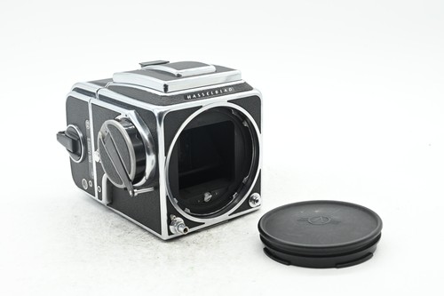 Hasselblad 500C/M Camera 500CM Kit w/A12 Film Back, WL Finder #232