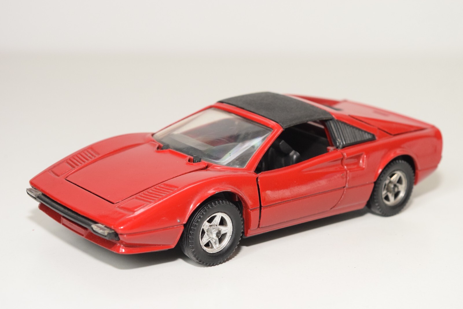 Polistil ポリスティル フェラーリ308GTB 1/25 Polistil ポリスティル フェラーリ308GTB 1/25（POLITOYS