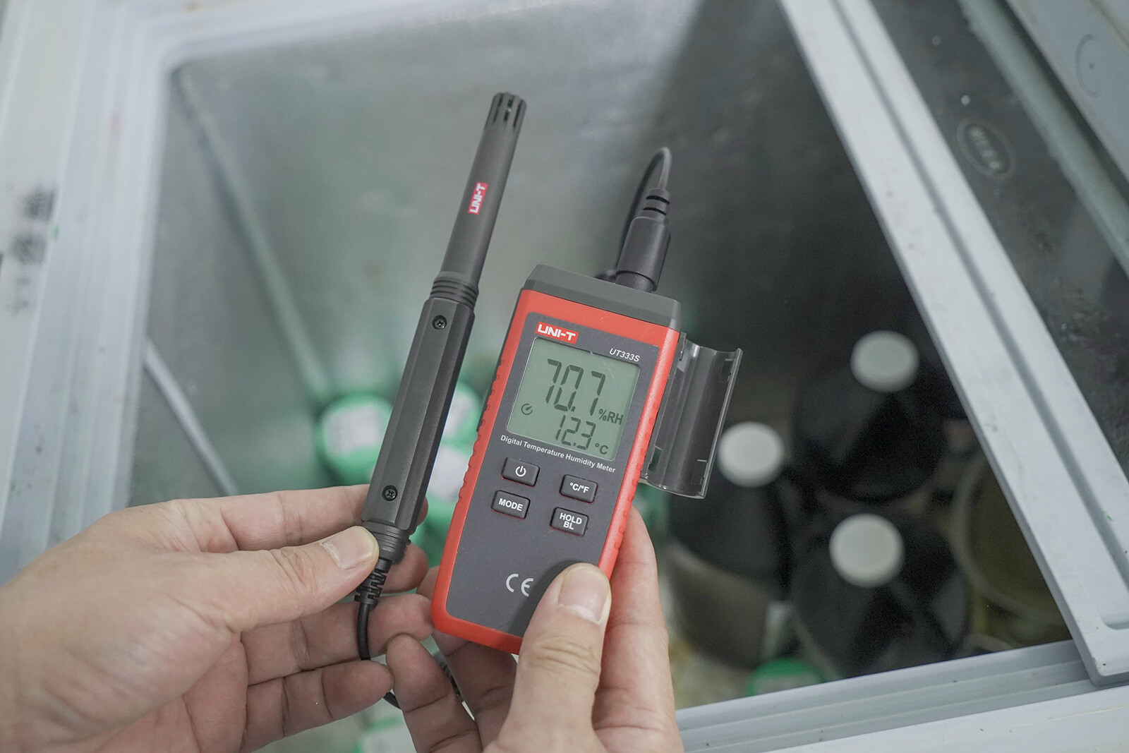 UNI-T UT333S Mini Temperature and Humidity Meter LCD Digital Thermo-Hygrometer✦K