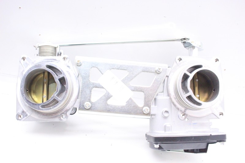 2015 Ducati Monster 821 MAIN FUEL INJECTORS / THROTTLE BODIES 28040411A