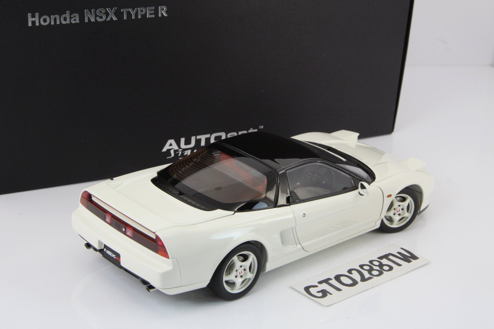 1/18 AUTOart Honda NSX Type R (NA-1)カスタム AUTOart 1:18 scale HONDA NSX Type R(NA1) 1992 Champion White