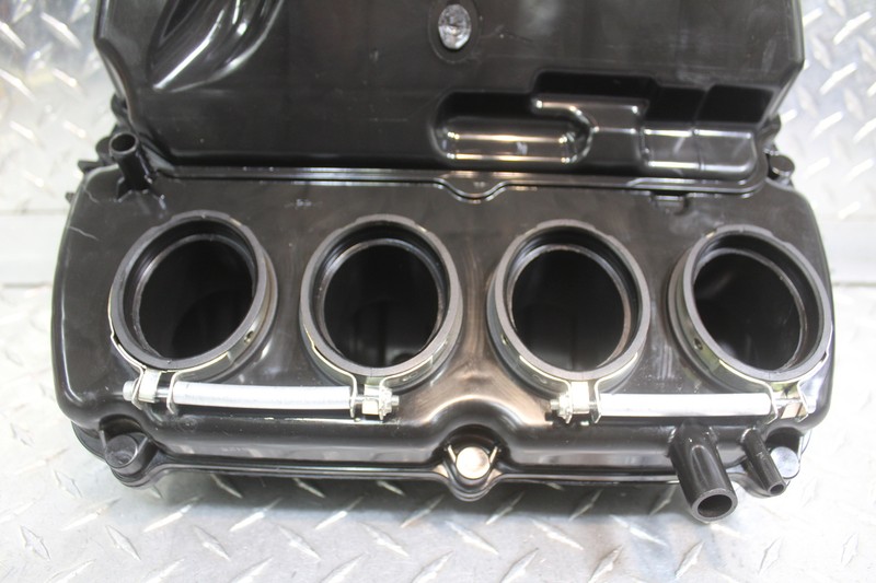 もー さかも 2008 Kawasaki ZX14 Ninja ZX-14 OEM LOWER BOTTOM BELLY