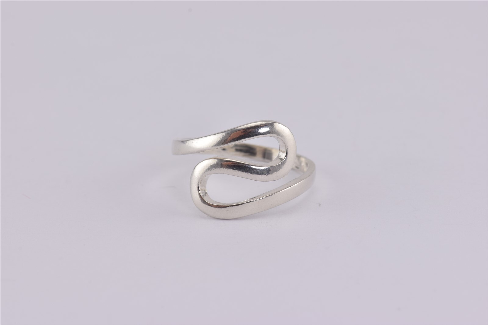 TMA Sterling Silver Double Looped Over & Under Band Ring 925