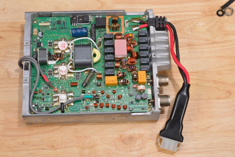 YAESU FT-857D PARTS FINAL PA UNIT WITH CASE/HEAT SINK PLUG & PLAY