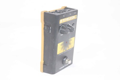 Voicetone TC-Helicon T1 Single-Button Stompbox for Studio Vocal Tone (C1518-168)