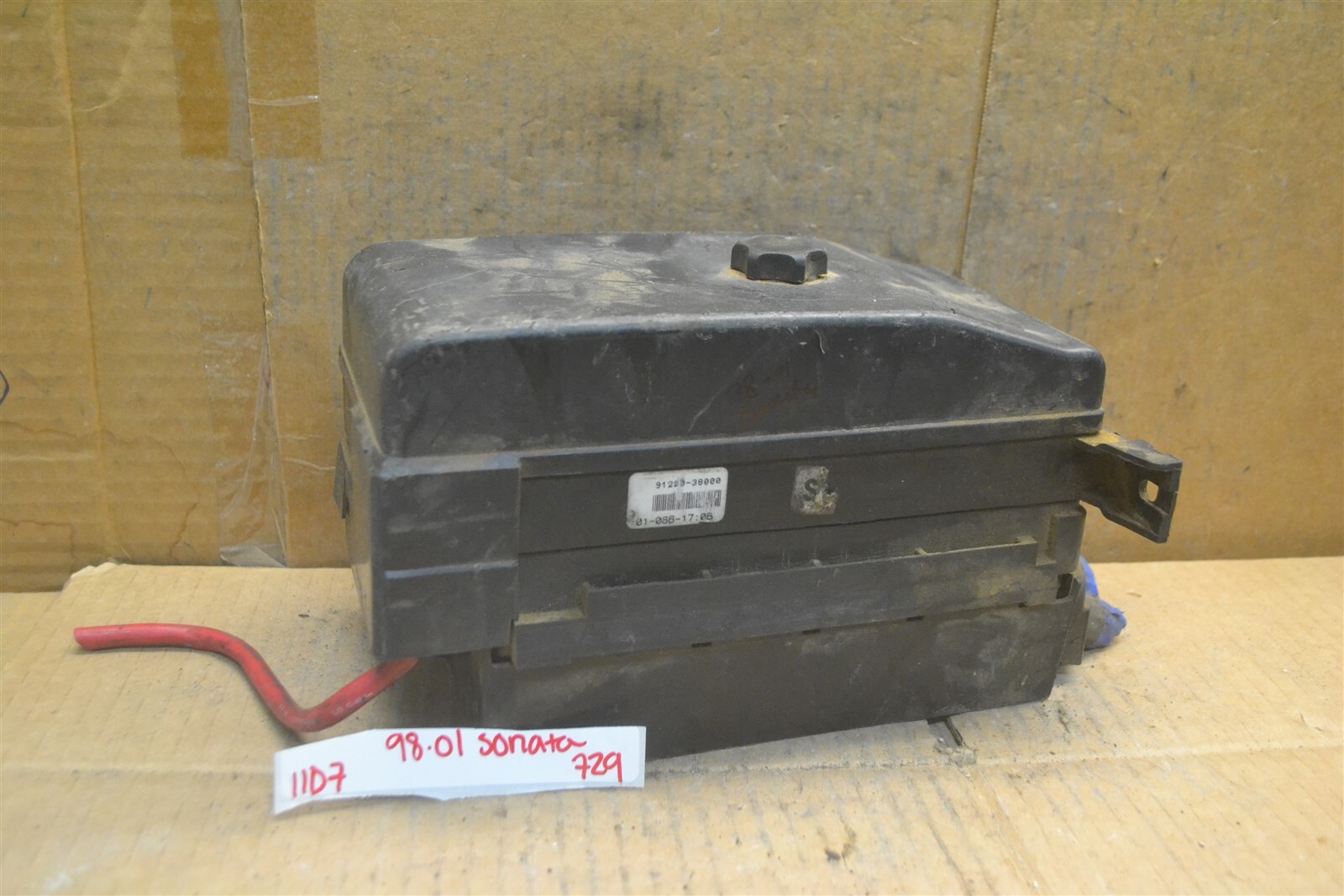 1998-2001 Hyundai Sonata FUSE BOX RELAY JUNCTION 9122038000
