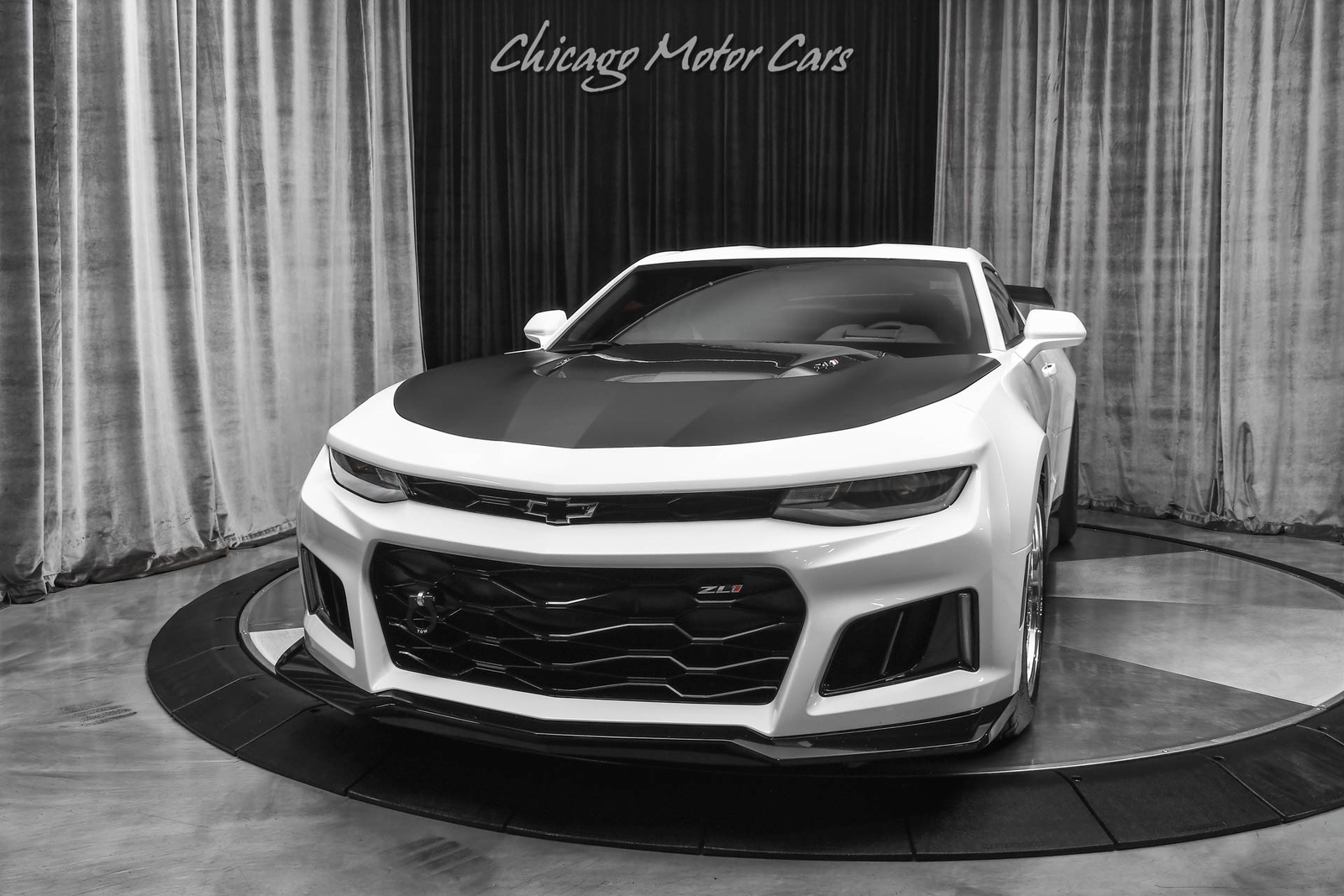 2018 Chevrolet Camaro Zl1 Coupe Low Miles! Carbon Trim! Redline