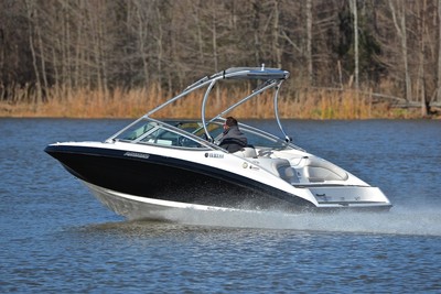 YAMAHA AR-190 WAKE...HIGH OUTPUT......ONLY 130 HOURS